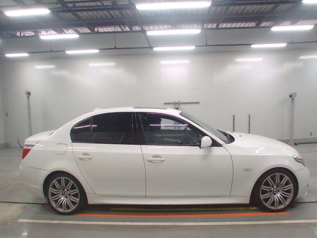 BMW 5 SERIES 2008