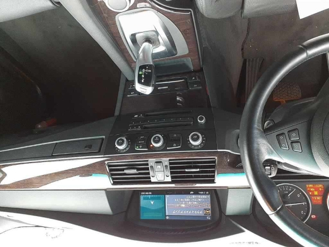 BMW 5 SERIES 2008