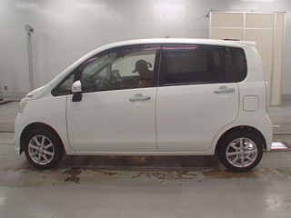 DAIHATSU MOVE 2012