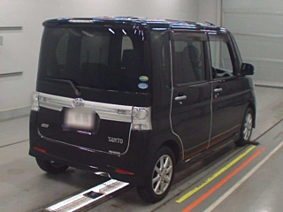 DAIHATSU TANTO 2012