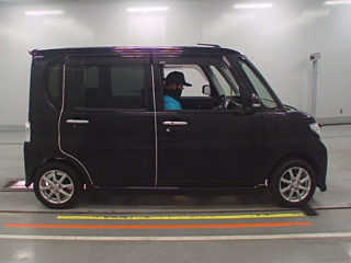 DAIHATSU TANTO 2012