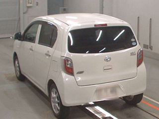 DAIHATSU MIRA E S 2012