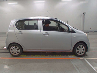 DAIHATSU MIRA E S 2014