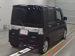 DAIHATSU TANTO 2012