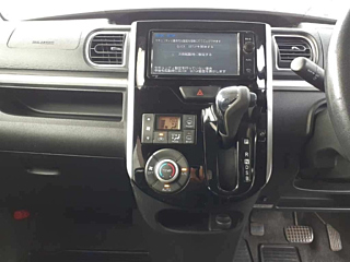 DAIHATSU TANTO 2015