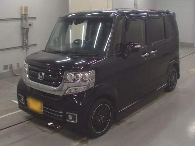 HONDA N BOX 2017