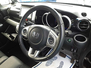 HONDA N BOX 2017