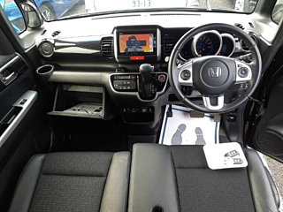 HONDA N BOX 2017