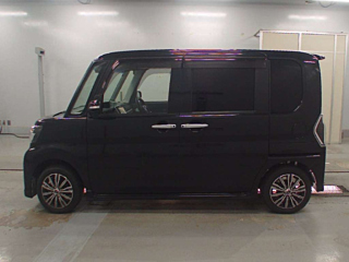 DAIHATSU TANTO 2017