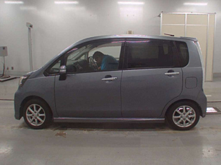 DAIHATSU MOVE 2013
