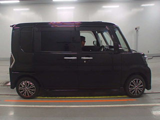 DAIHATSU TANTO 2017