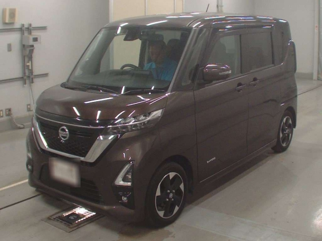 NISSAN ROOX 2020