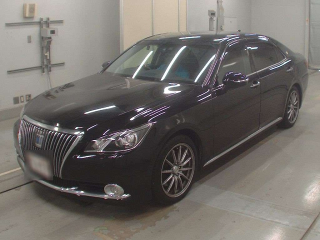 TOYOTA CROWN 2016