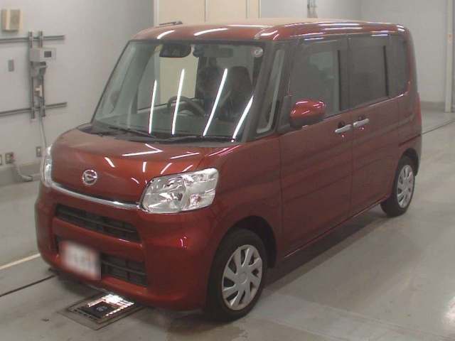 DAIHATSU TANTO 2018