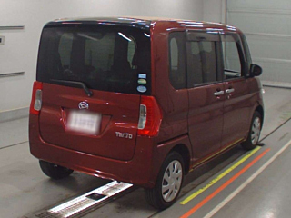 DAIHATSU TANTO 2018
