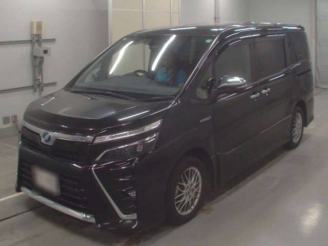 TOYOTA VOXY 2020