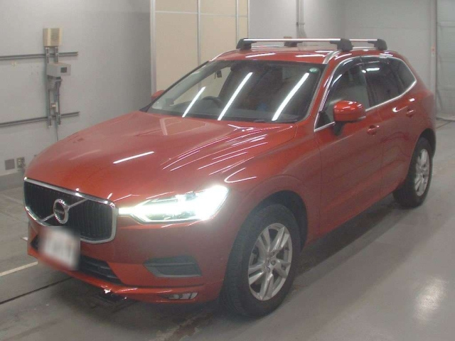 VOLVO XC60 2018