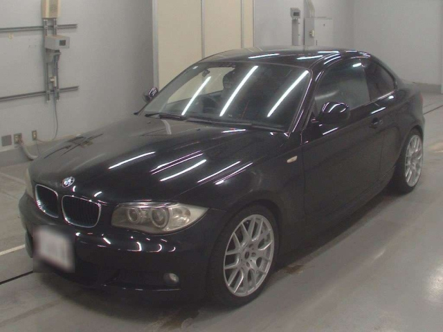BMW 1 SERIES 2010