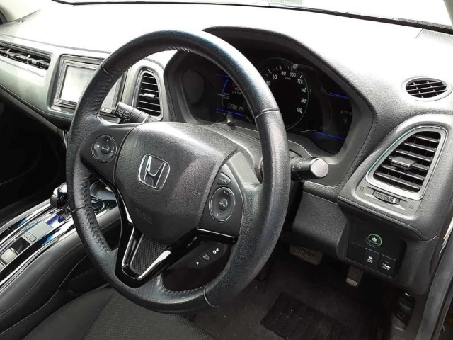 HONDA VEZEL 2013