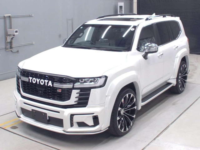 TOYOTA LAND CRUISER 2023