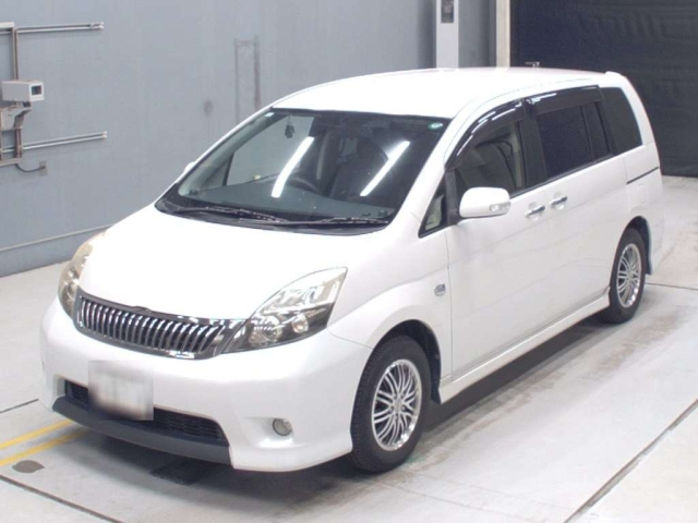 TOYOTA ISIS 2013