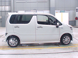 SUZUKI WAGON R 2025