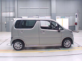 SUZUKI WAGON R 2024