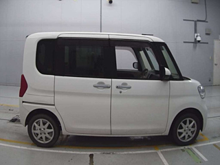 DAIHATSU TANTO 2018