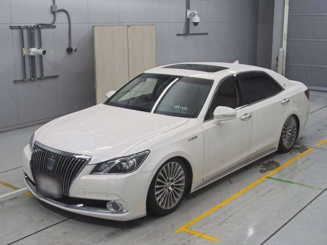 TOYOTA CROWN 2014
