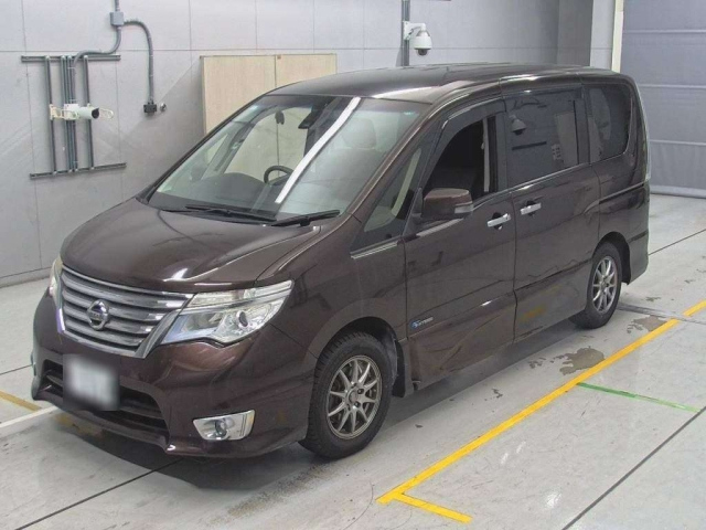 NISSAN SERENA
