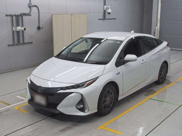 TOYOTA PRIUS PHV 2022