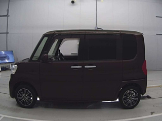 DAIHATSU TANTO 2015