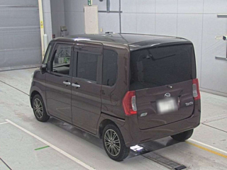 DAIHATSU TANTO 2015