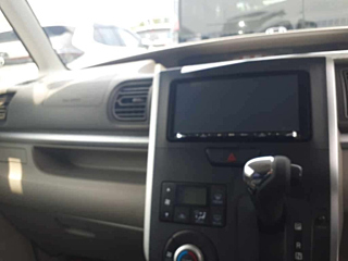 DAIHATSU TANTO 2015