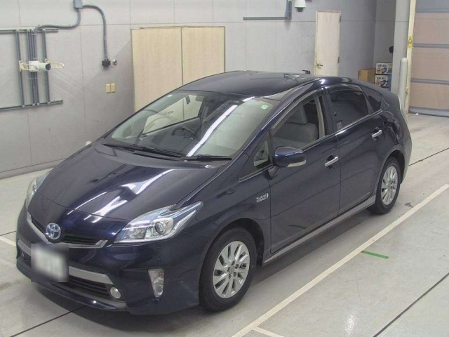 TOYOTA PRIUS PHV 2015