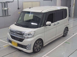 DAIHATSU TANTO 2015