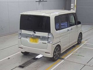 DAIHATSU TANTO 2015