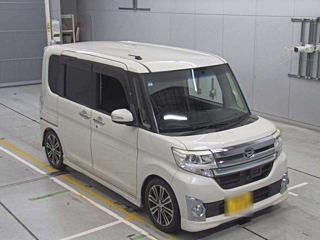 DAIHATSU TANTO 2015