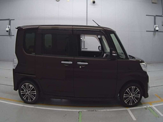 DAIHATSU TANTO 2014