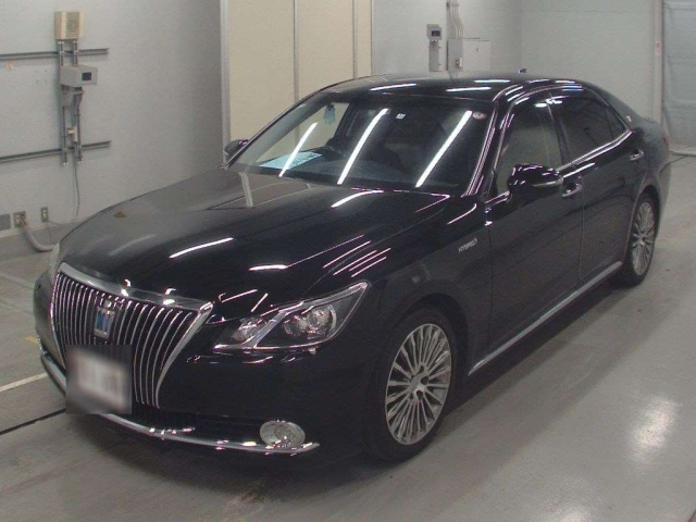 TOYOTA CROWN 2017