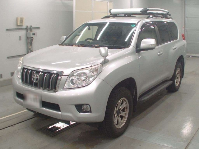 TOYOTA LAND CRUISER PRADO 2013