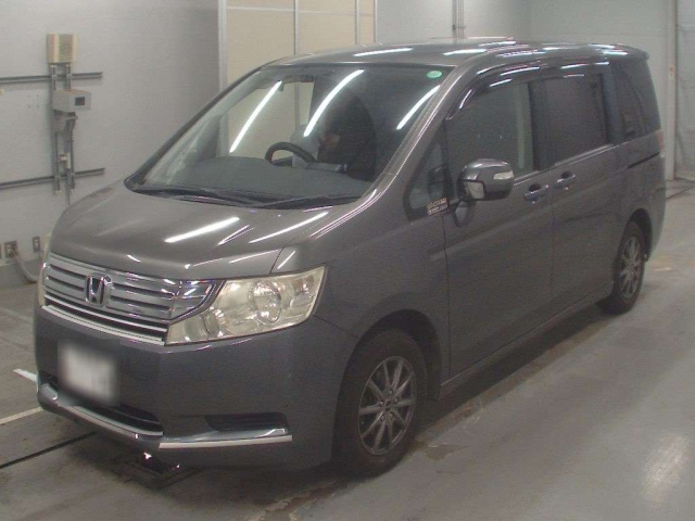 HONDA STEP WAGON 2011