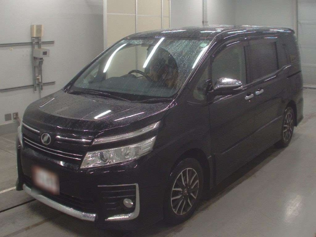 TOYOTA VOXY 2016
