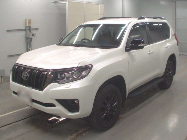 TOYOTA LAND CRUISER PRADO 2022