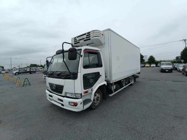 NISSAN CONDOR 2006
