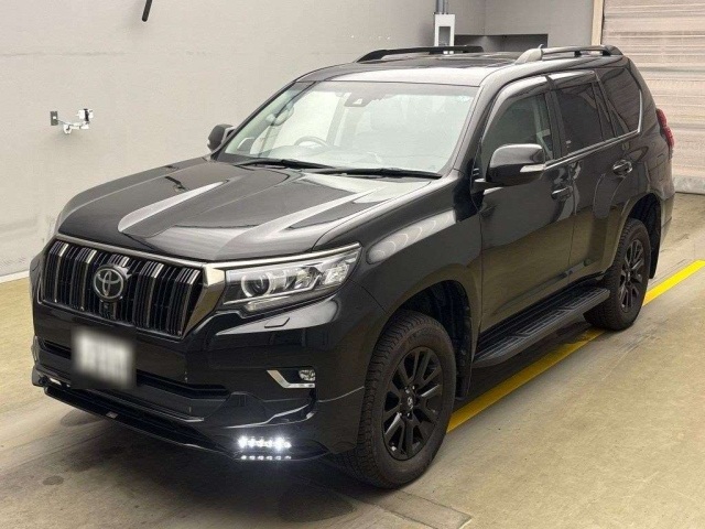 TOYOTA LAND CRUISER PRADO 2021