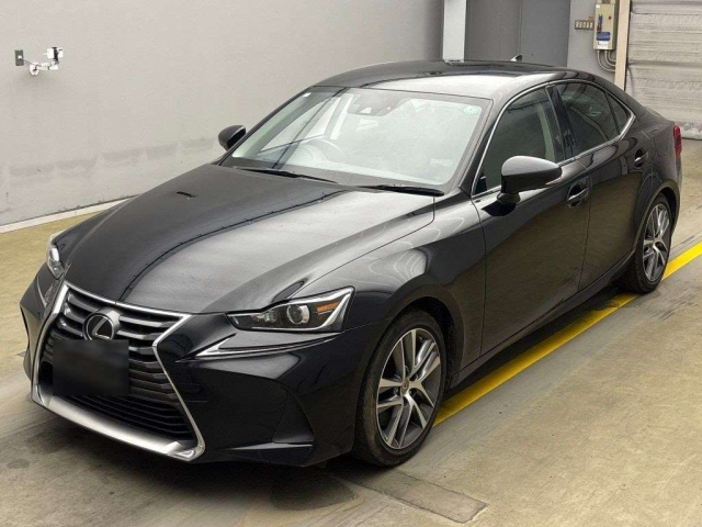 LEXUS IS 2016