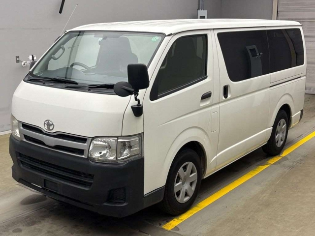 TOYOTA REGIUS ACE VAN 2013