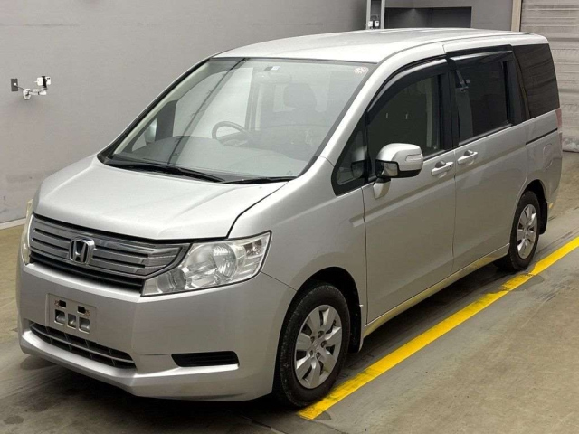 HONDA STEP WAGON 2011