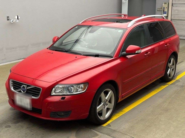 VOLVO V50 2011